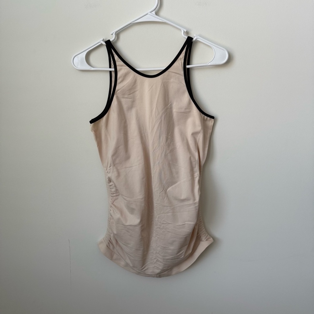 Lululemon In The Flow Tank‎ Size 8